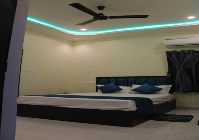 Lalitha Karunya Residency A/C Hotel Bapatla ภายนอก รูปภาพ